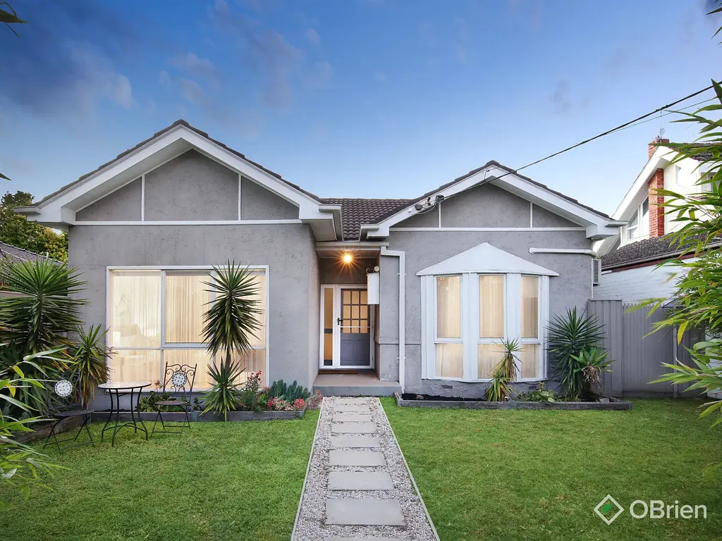A Brighton East Classic with Modern Flexibility