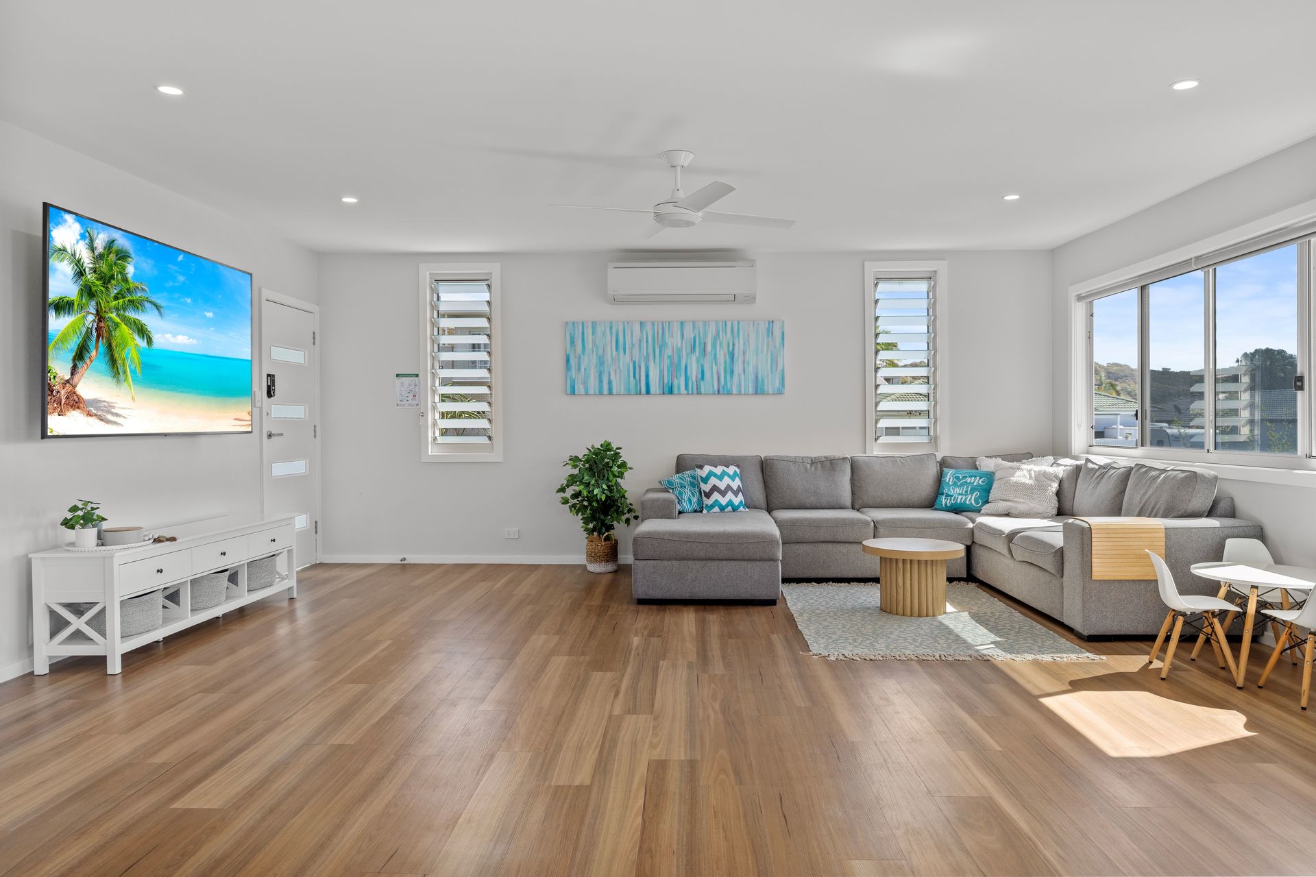 24 PACIFIC ST, CAVES BEACH NSW 2281, 0房, 0浴, House