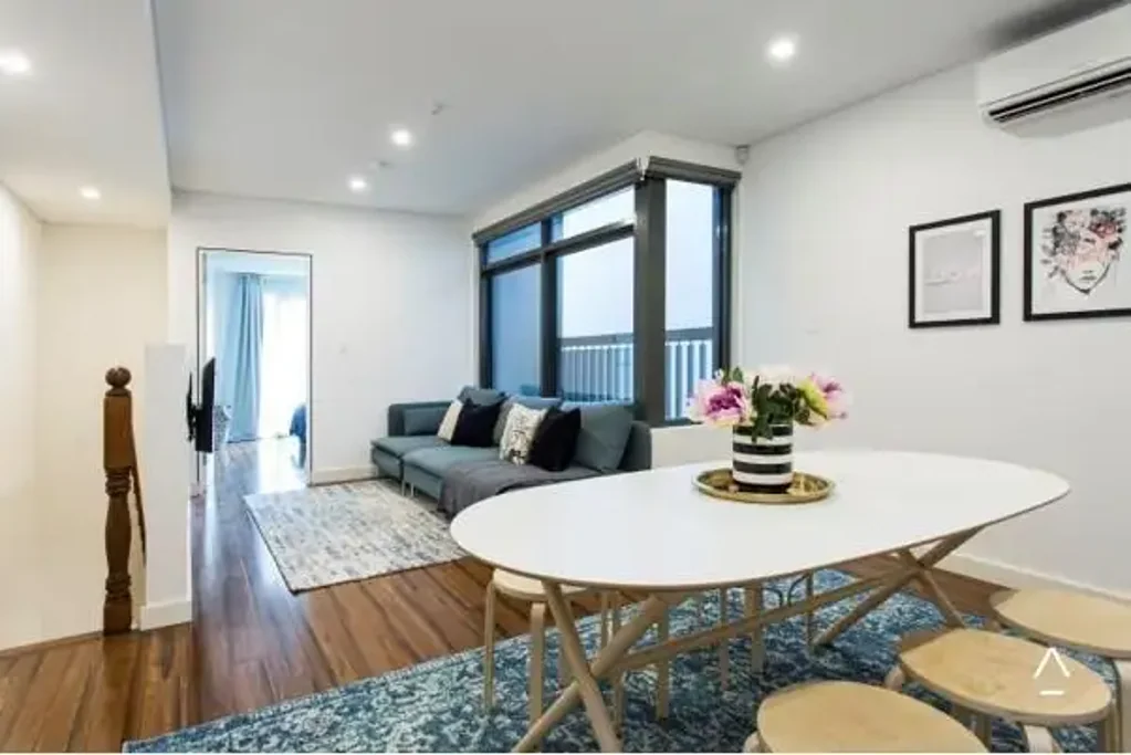 Unique Terrace Style Apartment