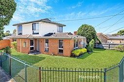 7 Cambridge Drive, Springvale South
