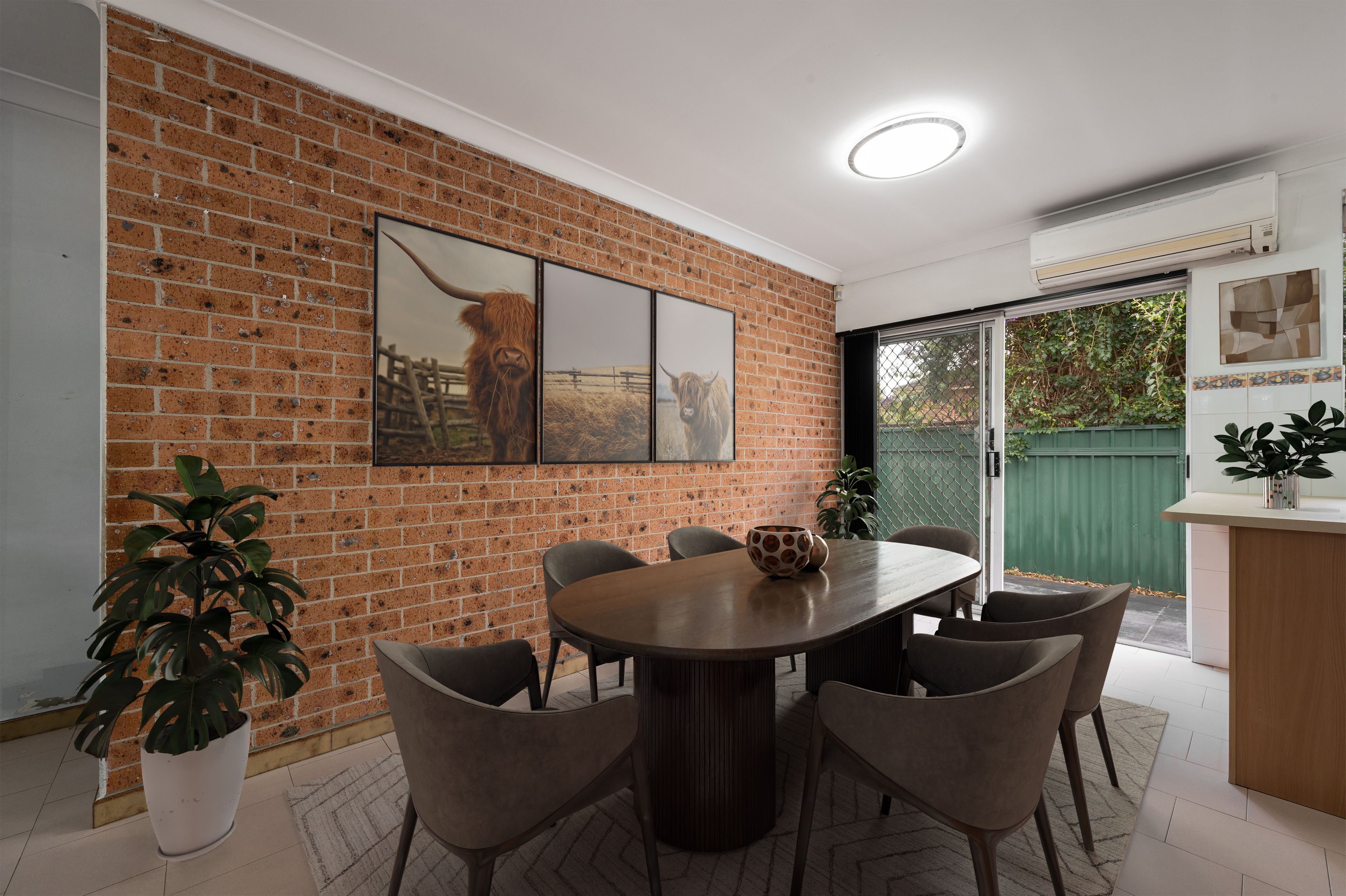 UNIT 3 63 INGHAM DR, CASULA NSW 2170, 0部屋, 0バスルーム, Townhouse