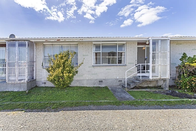 Titahi Bay 2房  Easy Living in the Heart of the Bay