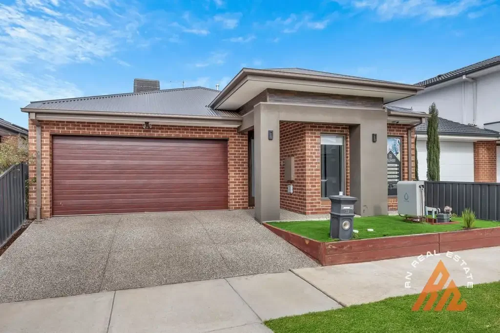 Tarneit 3ਬੈੱਡਰੂਮ Stylish & Low-Maintenance Living in the Heart of Newhaven Estate, Tarneit