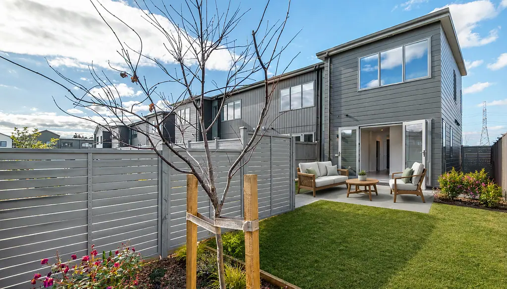 Karaka 3房  Modern Living with Space to Relax Outdoors