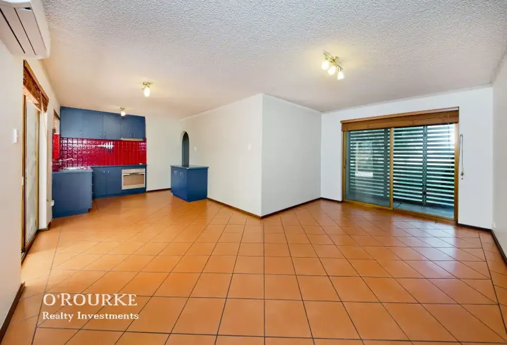 Spacious Ground Floor Apartment in the Heart of Scarborough