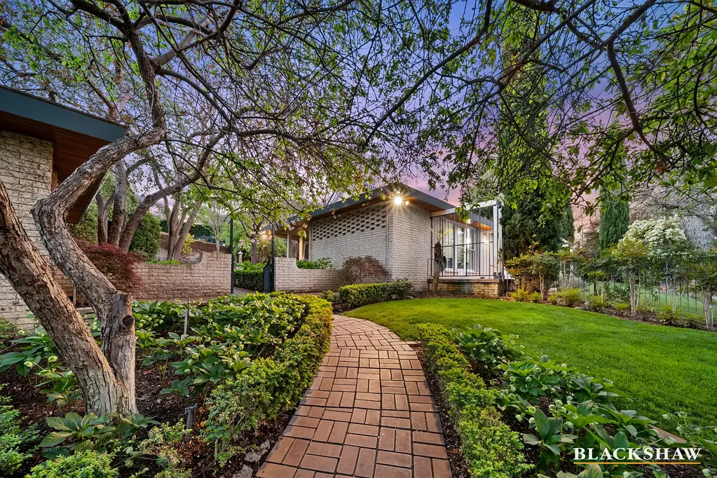 Red Hill 4બેડરૂમ Architectural pedigree in an estate-like setting