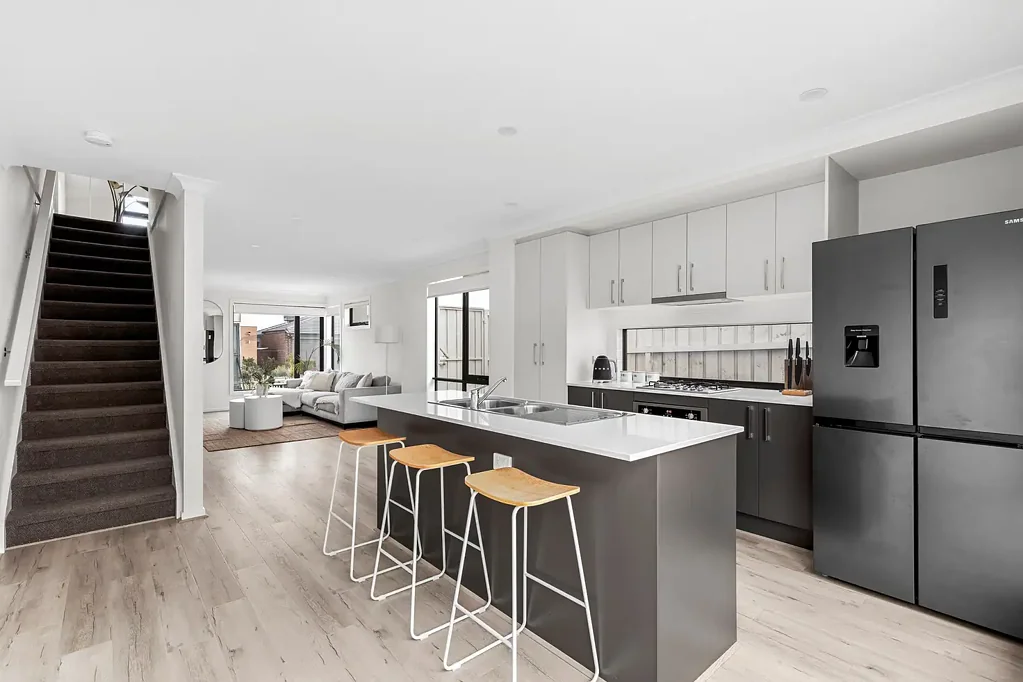 Charlemont 3房  Stylish, Light-Filled Living Across Two Levels