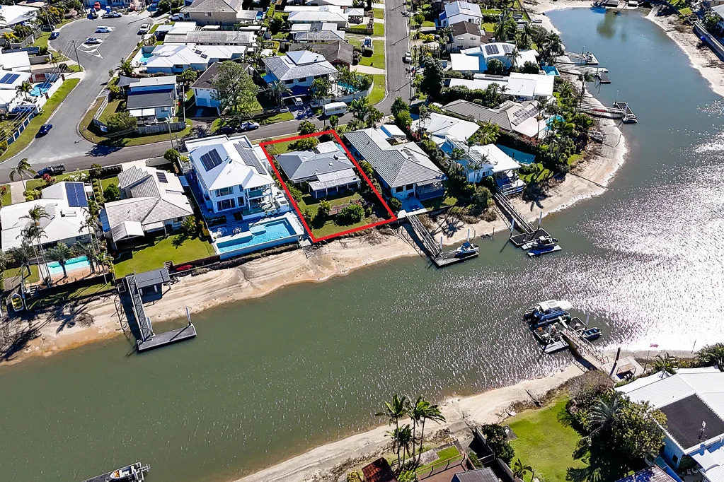 25 Moondarra Crescent, Mooloolaba, QLD 4557