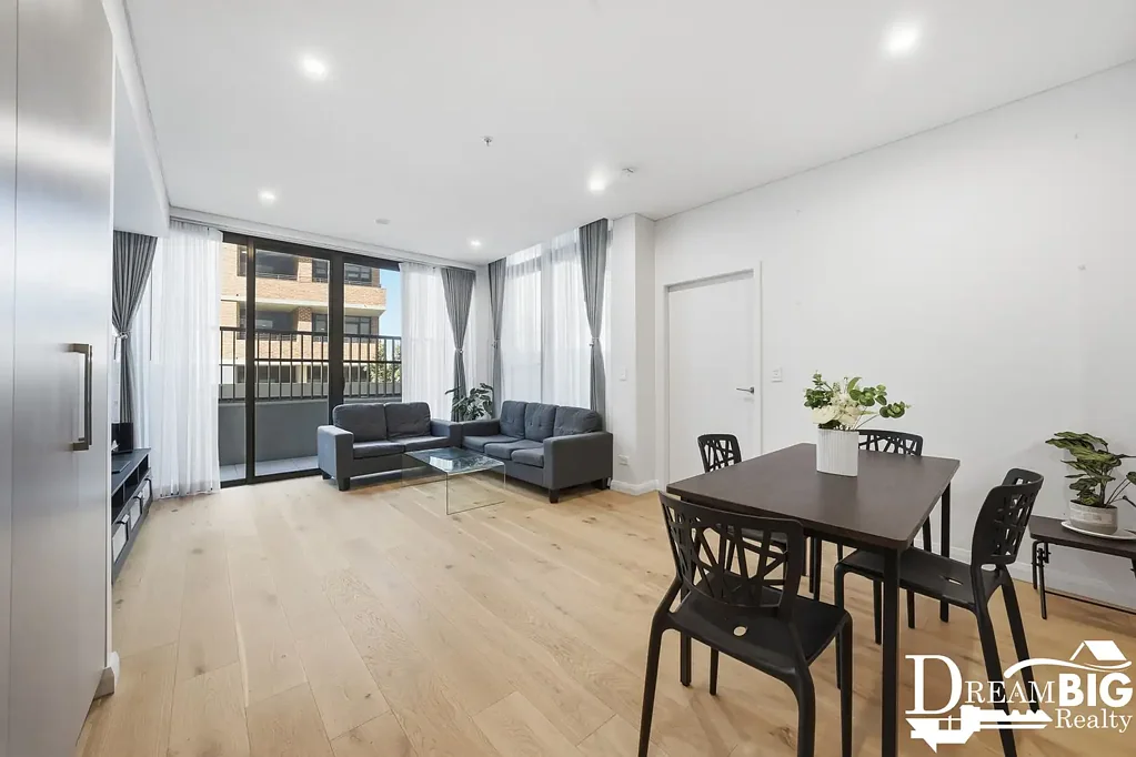 Tallawong 2Moenga Spacious Ground-Floor Apartment with Expansive Courtyard Living !!