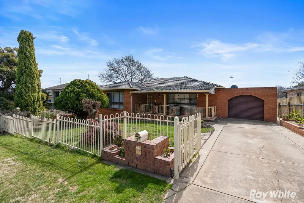 37 Alexander Street, Wagga Wagga, NSW 2650