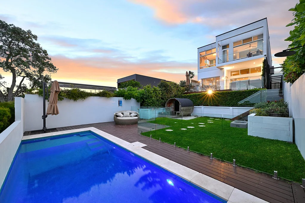 South Coogee 5कमरा Holiday Living by the Spectacular Coogee Coast with City to Sea Views, Pool & Sauna