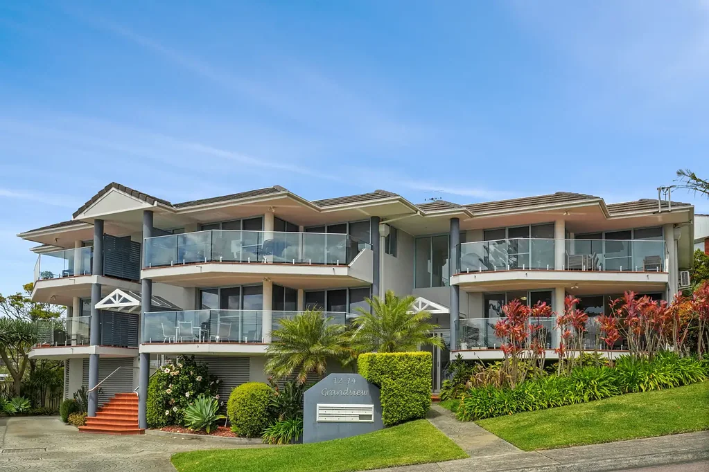 Boutique Terrigal Apartment | Ocean Views & Walk to Beach