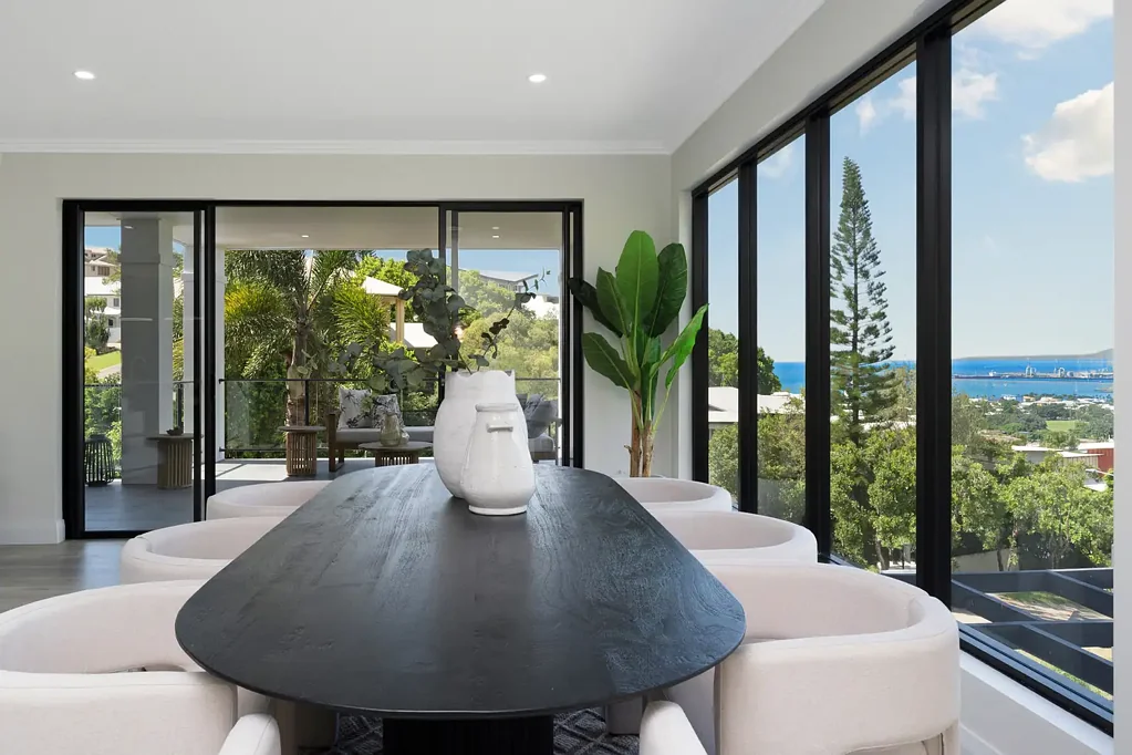 Castle Hill 6ห้องนอน Luxury Living with Iconic Views , 91 Yarrawonga Drive  Castle Hill