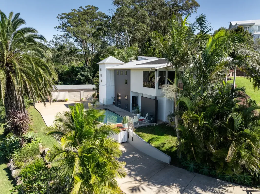 Mount Lofty 5 Bedroom Expansive Family Home + Dual Living Potential