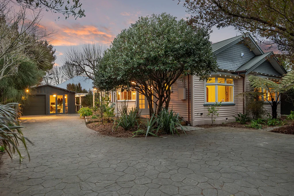 Opawa 3Moenga Restored to Remarkable