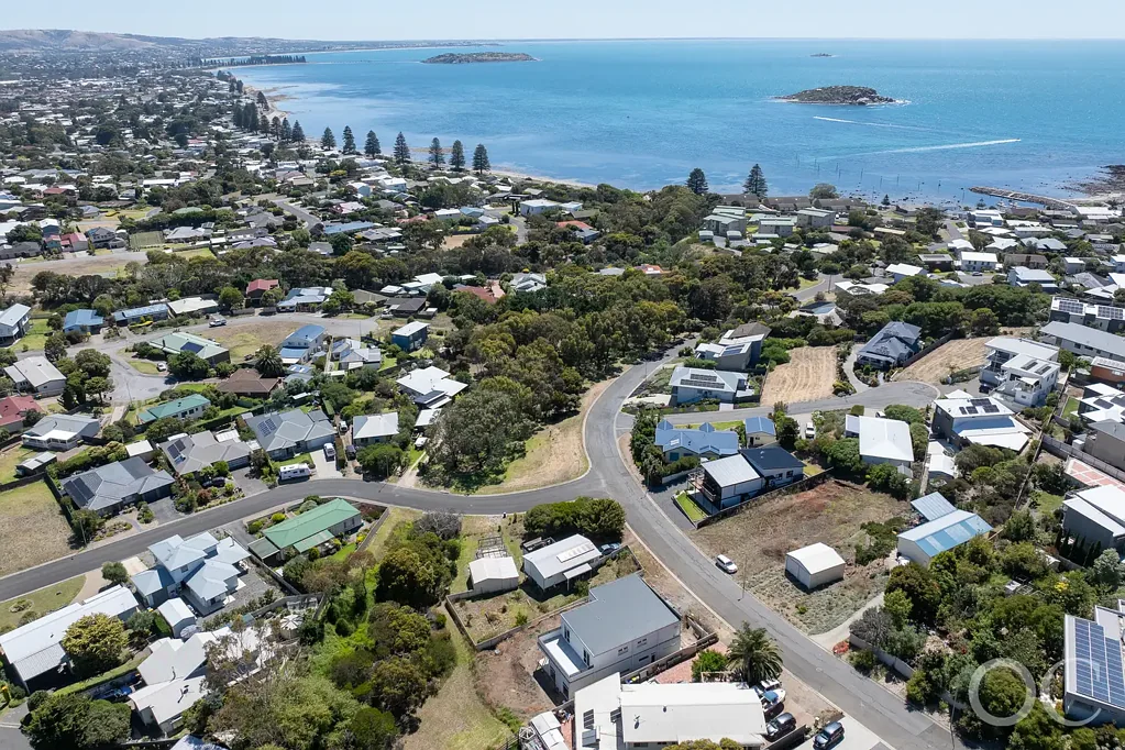 42 Solway Crescent, Encounter Bay, SA 5211