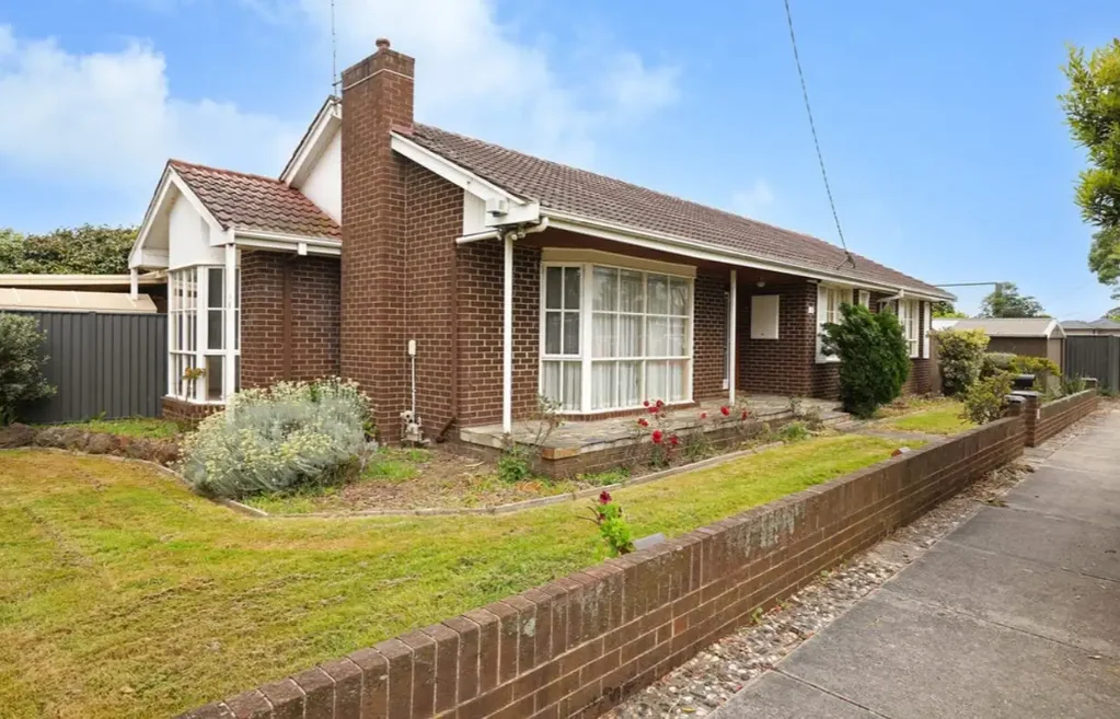 Zoned and right on the doorstep of Brentwood Secondary College