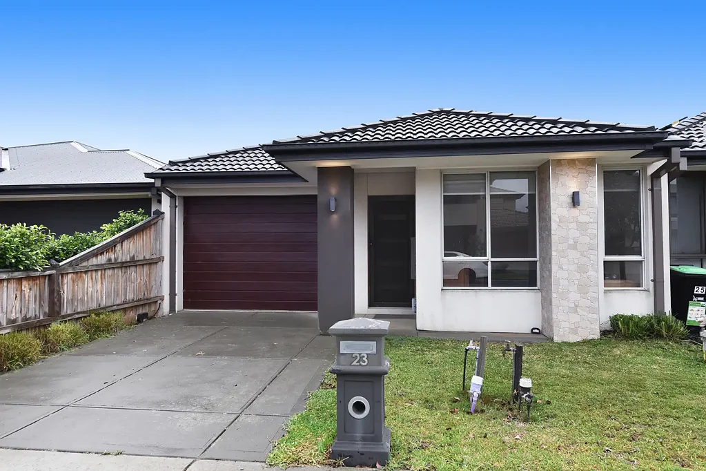 23 McCracken Avenue, Mickleham, VIC 3064