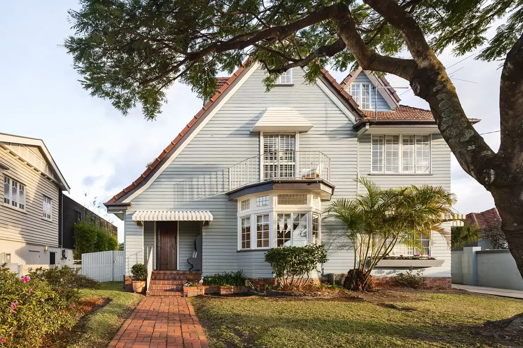 182 Barton Road, Hawthorne, QLD 4171