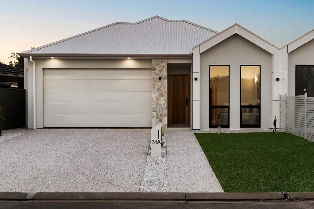 West Lakes 4 Bedroom Brand New Luxury. Effortless Living. Exceptional Style.