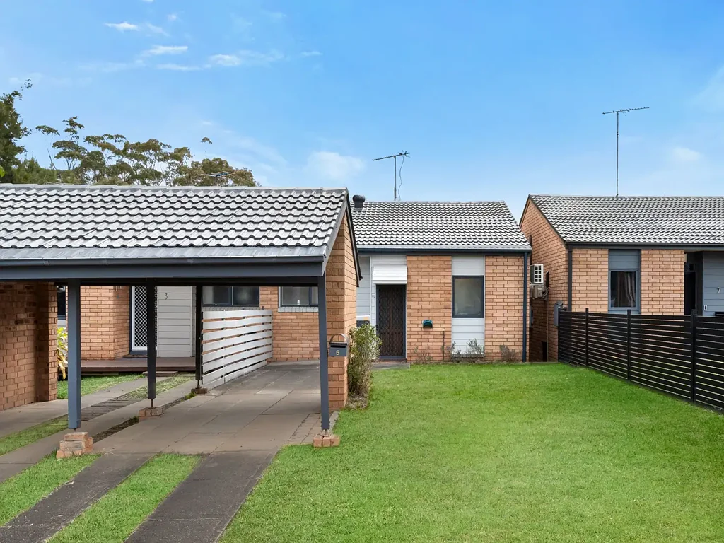 5 Green Lane, Bradbury, NSW 2560