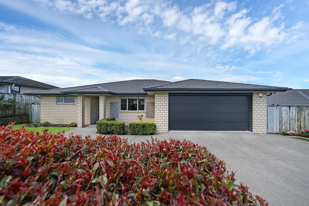 Pōkeno 3Kwarto Solid Brick & Tile Living with Space to Grow