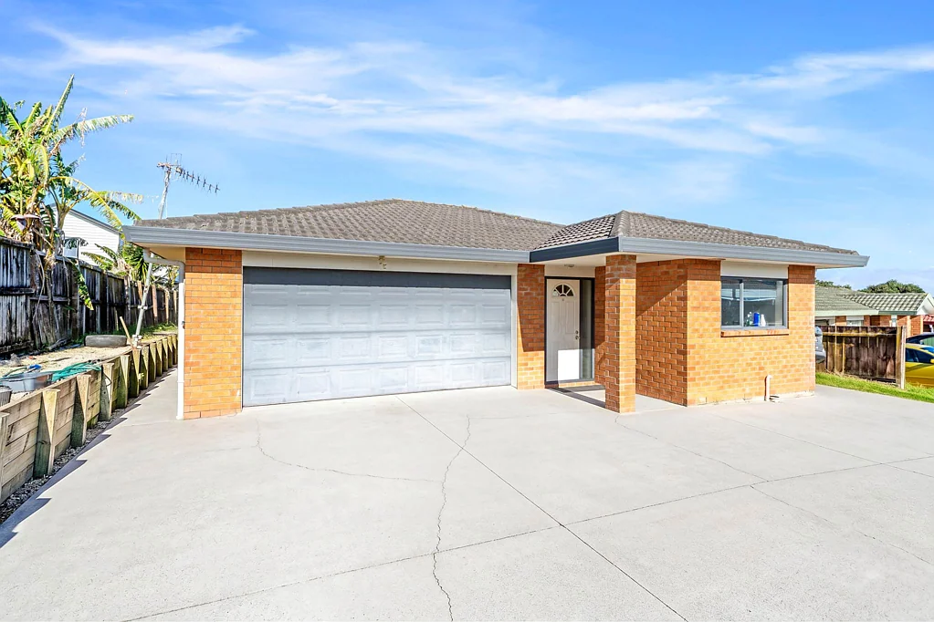 48 Bellville Drive, Clendon Park, Manukau City, Auckland
