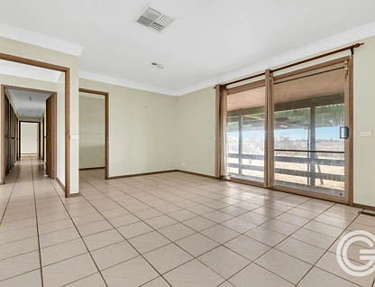1715 South Gippsland Highway, Cranbourne East, South East Melbourne, 4 habitaciones, 2 baños, House