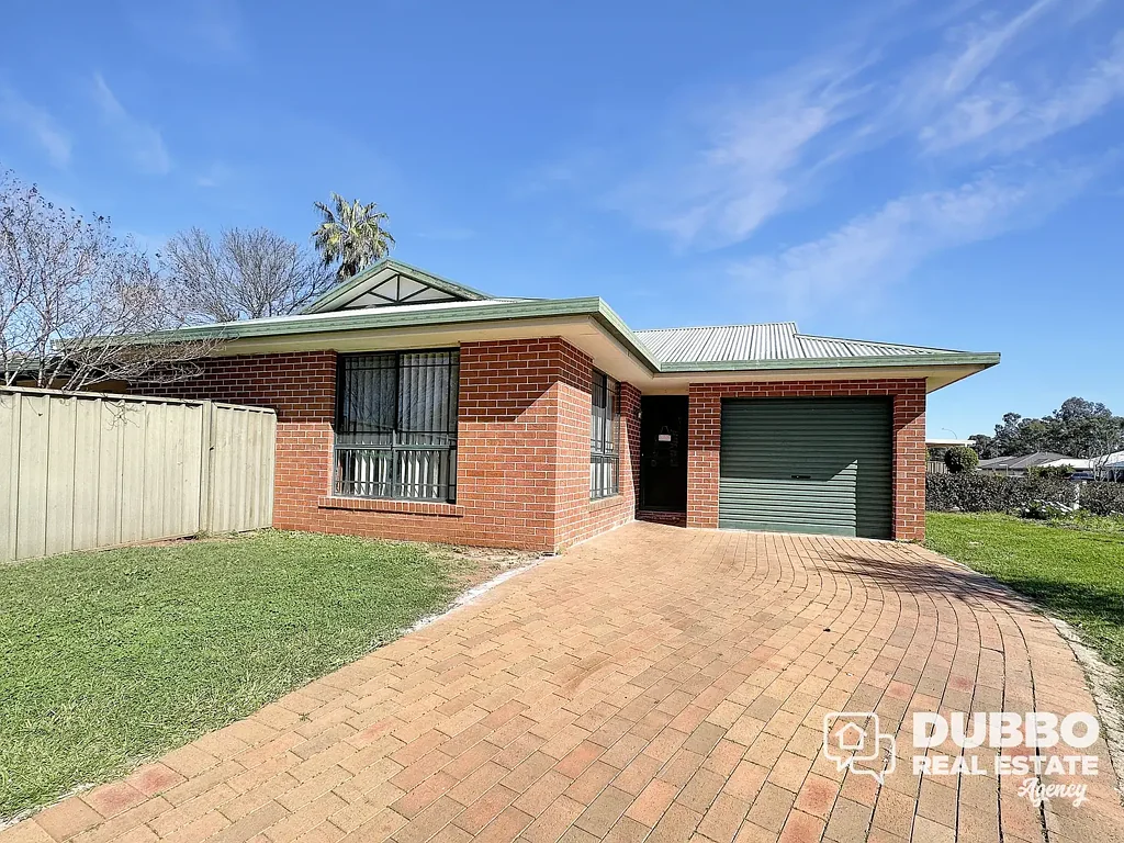 EASTRIDGE ESTATE THREE BEDROOM HOME
