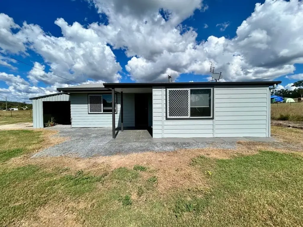 Modern Country Charm on a Spacious 4047m² Block
