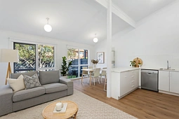 25/2-20 Gladesville Boulevard, Patterson Lakes