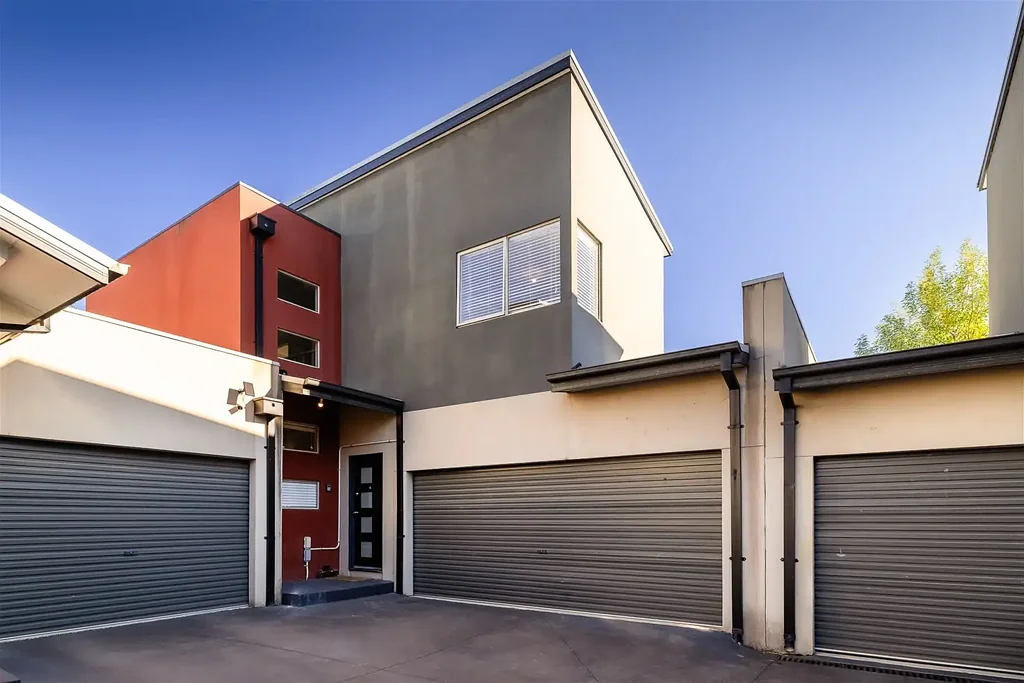 4/15 View Road, Bayswater, VIC 3153, 3 slaapkamers, 2 badkamers, Townhouse