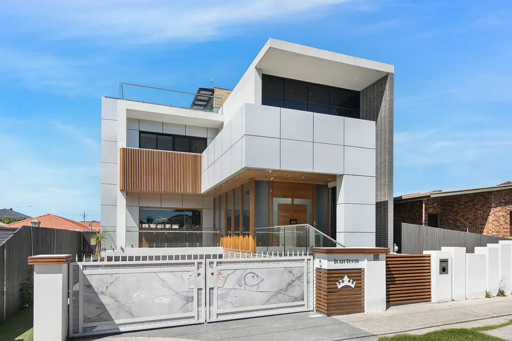 Lidcombe 4部屋 A Pinnacle of Luxury – Four Levels of Sophistication