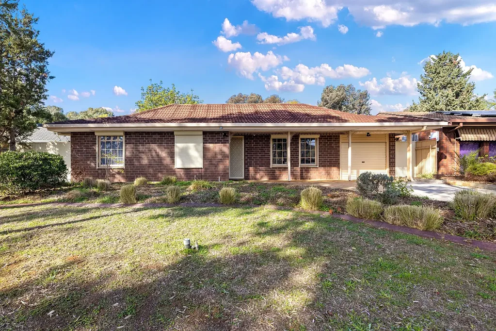 17 Duffield Drive, Pooraka, SA 5095