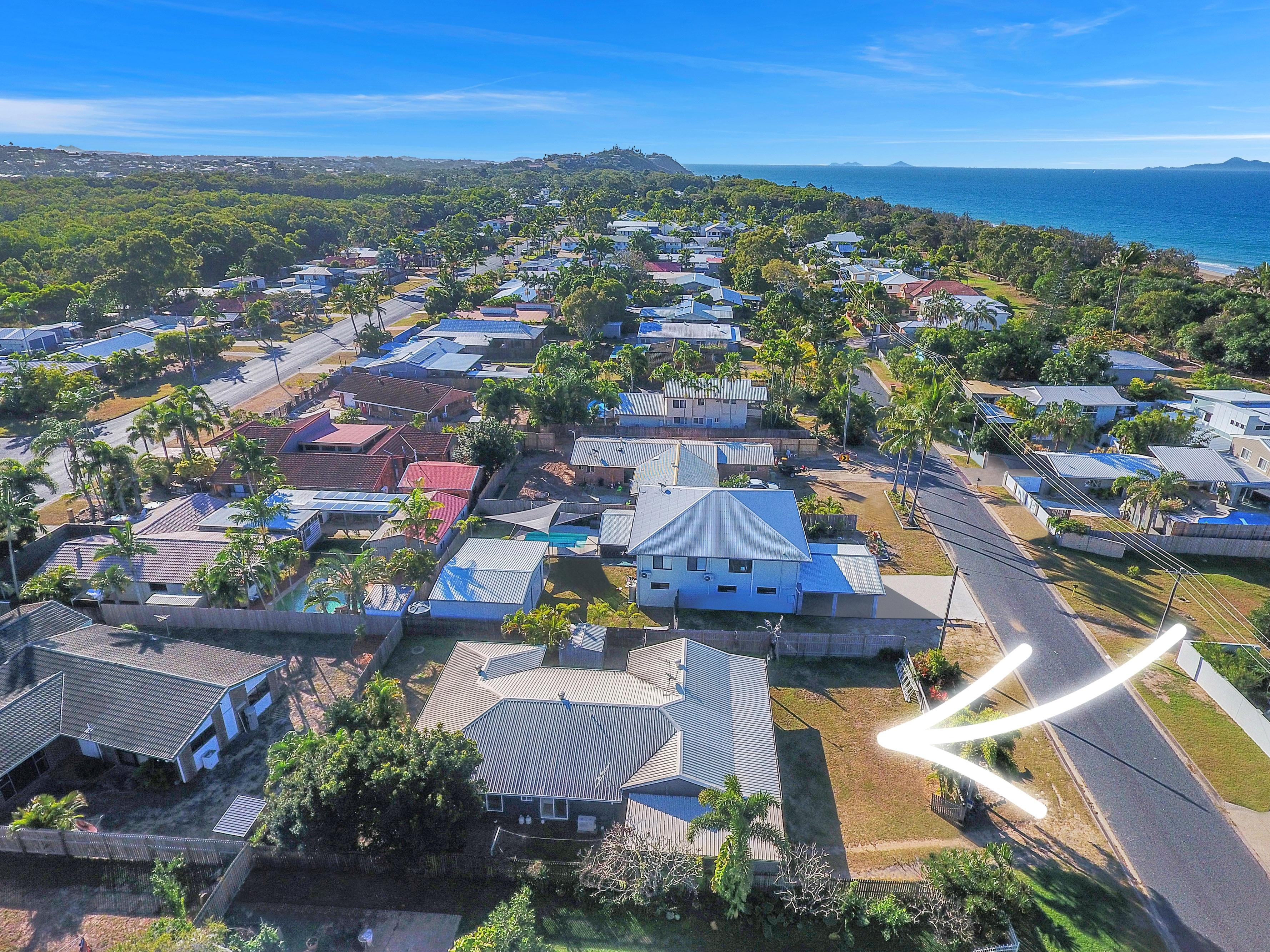 28 CORAL DR, BLACKS BEACH QLD 4740, 0部屋, 0バスルーム, House