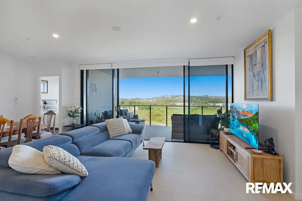 Maroochydore 3房  Positioned to Sell | Private Corner Position | Future Lake Views