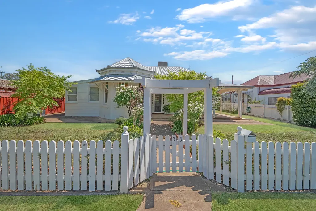 35 Farrand Street, Forbes, NSW 2871