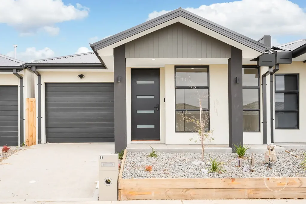 Modern Elegance: Four-Bedroom, Two-Bathroom Gem with Secure Parking in Wyndham Vale