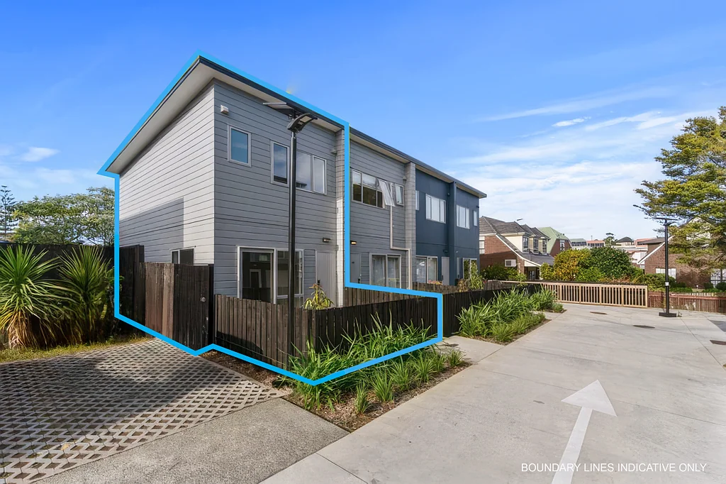 Henderson 2Kwarto The Best Corner Lot-Urgent sales