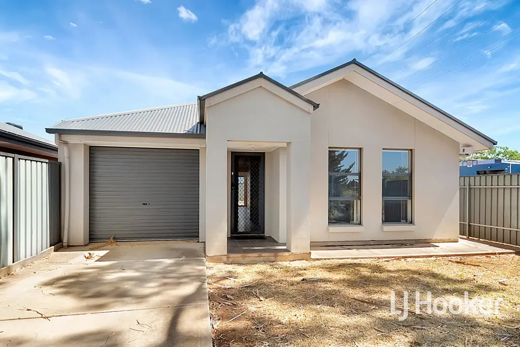 Smithfield 3Habitaciones Easy Care Living in a Convenient Location