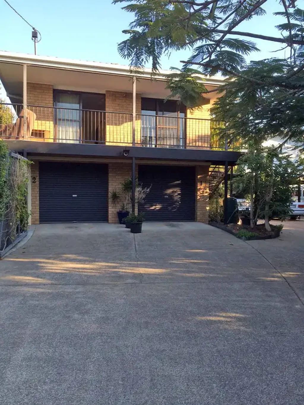 ABSOLUTE BARGAIN Very Spacious. Well Presented Unit