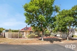 2 Jennier Crescent, Brahma Lodge