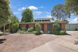 53 Coverdale Drive, Sale