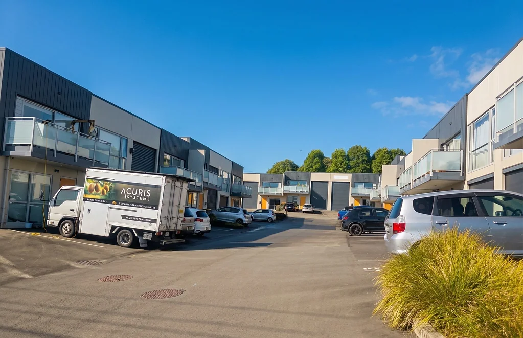 Stanmore Bay Modern High-Stud Warehouse & Office