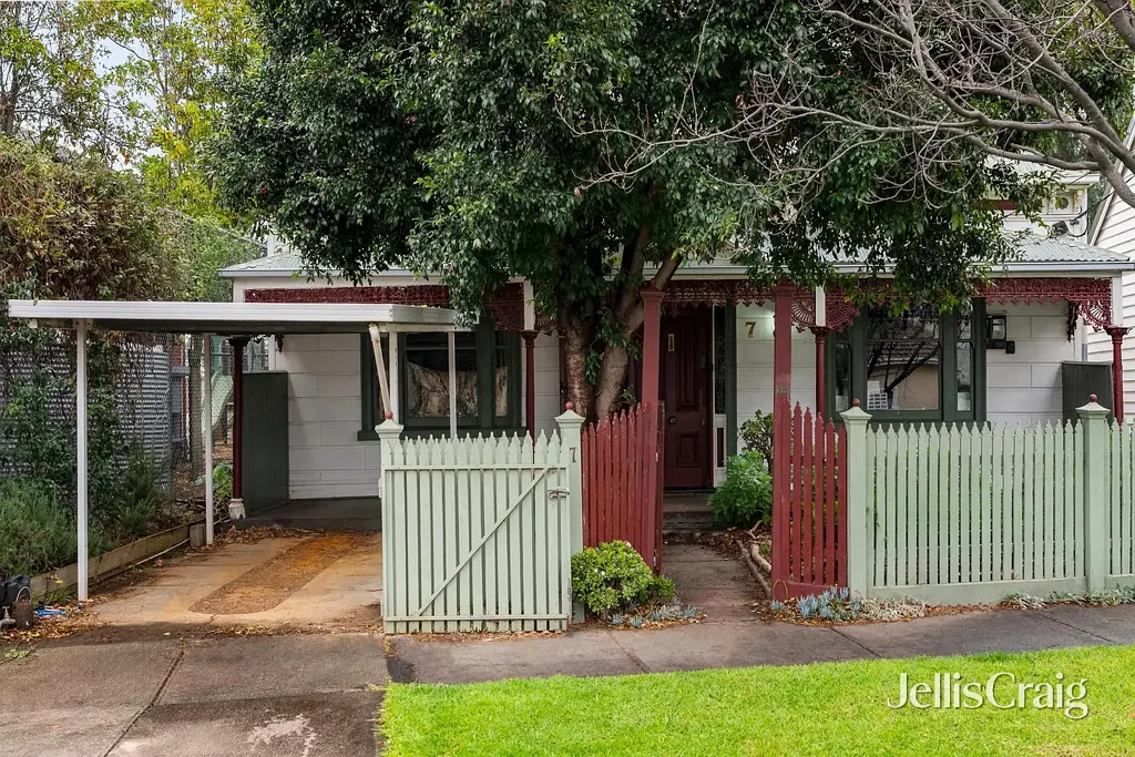 Newport 4 Bedroom Timeless Character, Coveted Newport Lifestyle