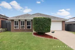 19 Moorebank Road, Cliftleigh