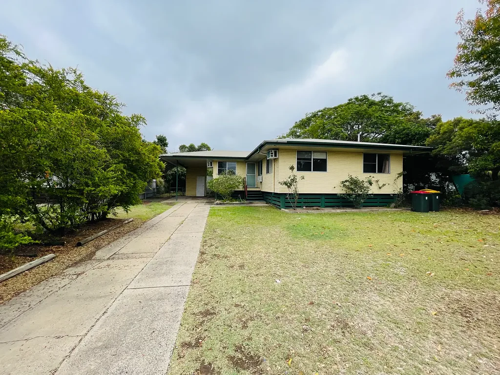 3 Fraser Court, Dysart, QLD 4745