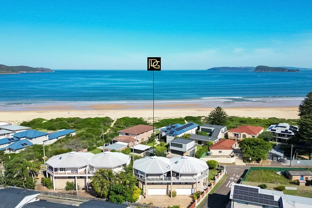 Umina Beach 3房  Beachside Townhouse  with Expansive Water Views in Complex of Two