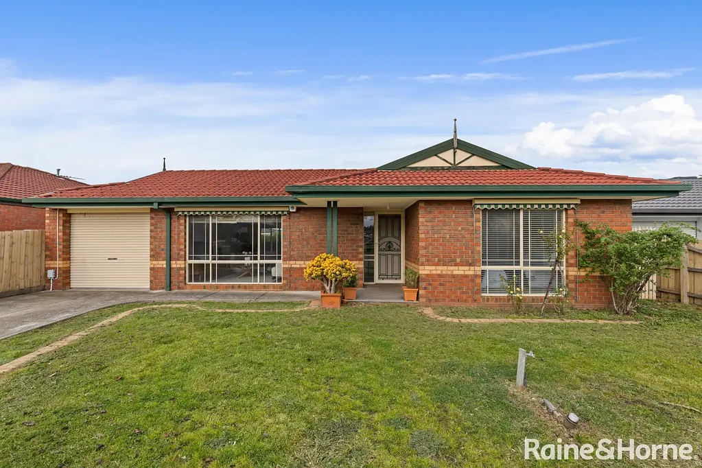 8 Rhine Drive, Roxburgh Park, VIC 3064