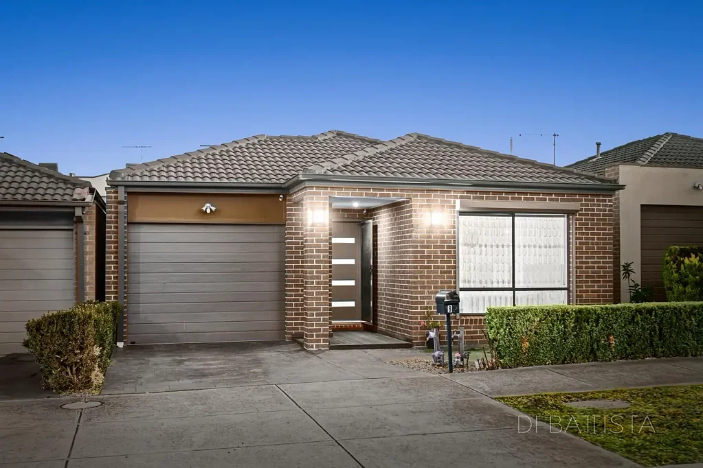 8 Kirkstead Grove, Craigieburn, VIC 3064